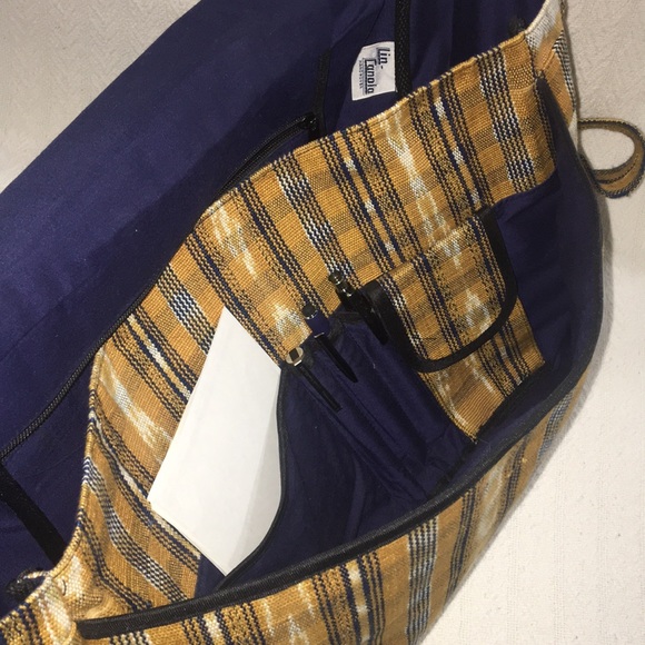 LIN CANOLA Guatemalan handwoven messenger bag - Picture 5 of 11